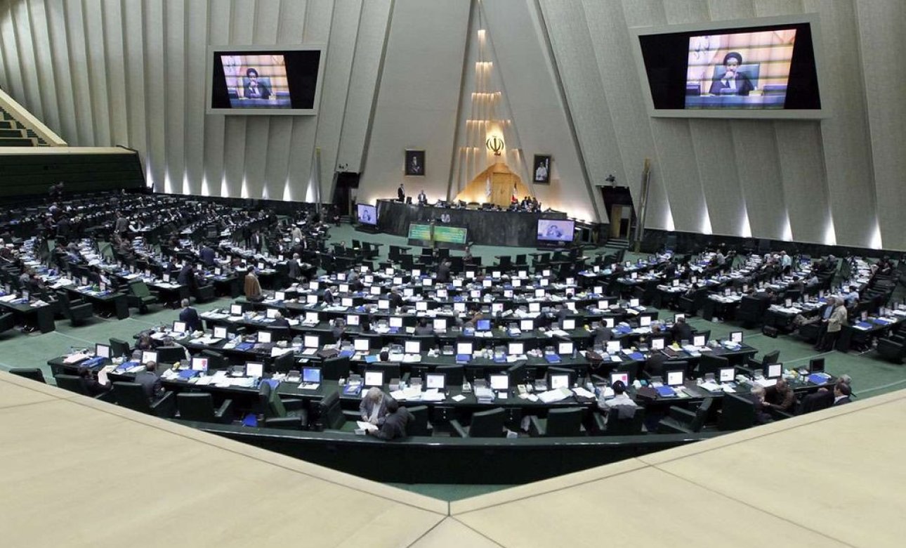 Iran’s rulers: still our duty to pray